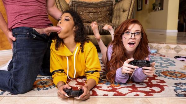 Jeni Angel, Madi Collins: Gamer Girl Threesome Action [FullHD 1080p] 2024