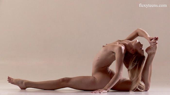 Rita Mochalkina (FullHD 1080p) - Naked-Gymnast/FlexyTeens - [2024]
