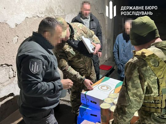 Торговали харчі, призначені для побратимів: на Донеччині перед судом постануть двоє військових