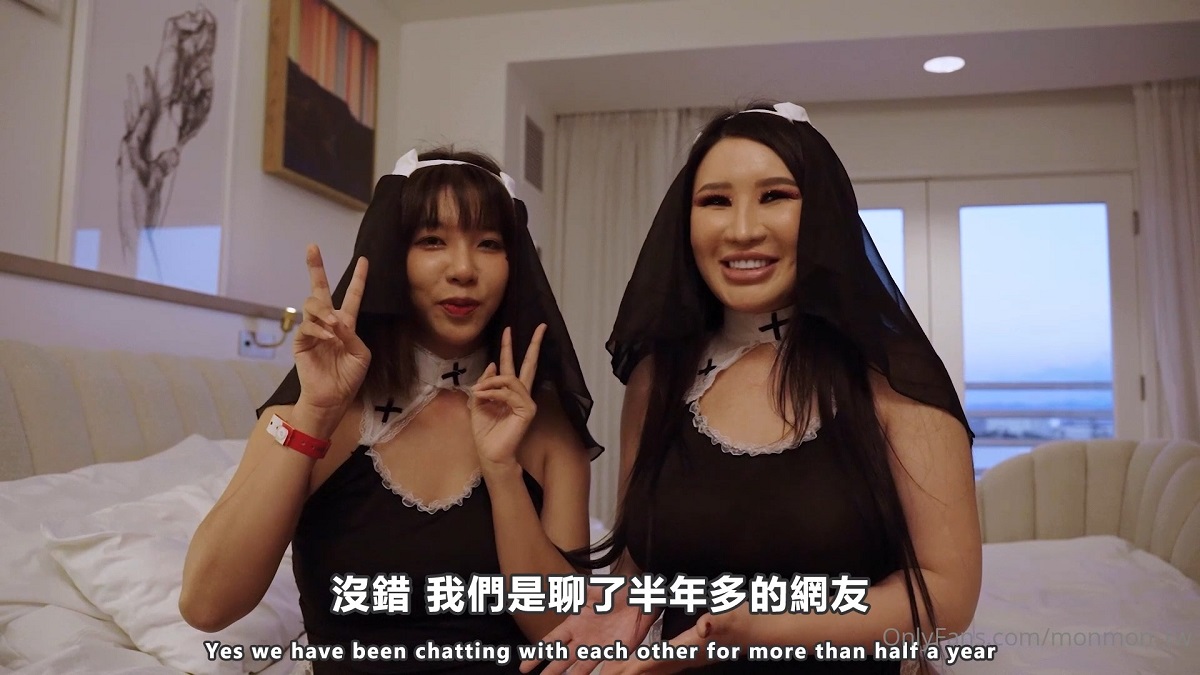 [OnlyFans.com] Wu Mengmeng - Dress up as a nun with an American actress [MMG-005] [uncen] [2024 г., Lesbian, Big Tits, 1080p]