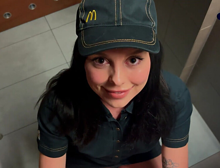 Eva Soda - Risky Public Sex In The Toilet. Fucked a McDonald s Worker Because Of Spilled Soda! - Eva Soda [ModelsPorn] 123 MB