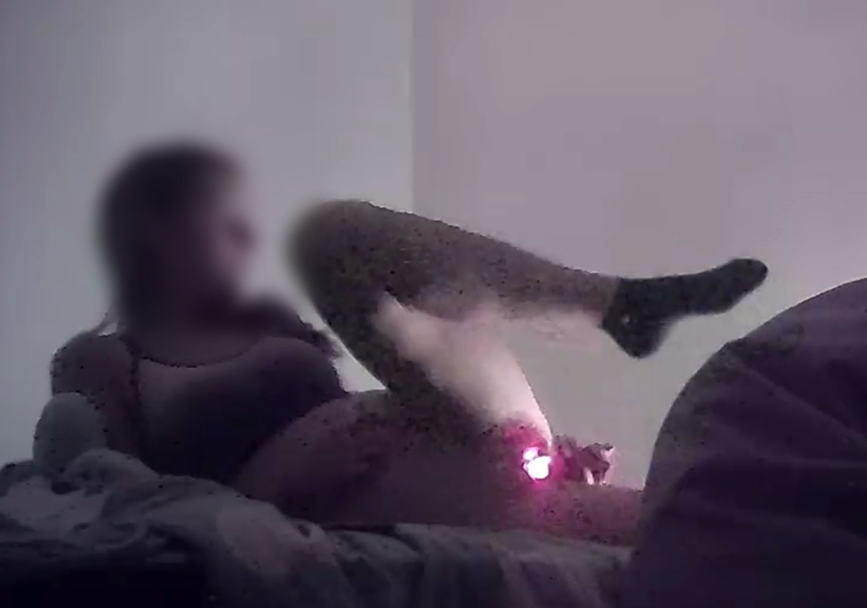 Девушка мастурбирует вагинально и анально, снято скрытой камерой [Voyeur, Real Spycam, Masturbation, Vaginal, Anal, HD видео (1080p)]