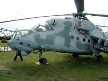 Mi-24 Hind Walk Around
