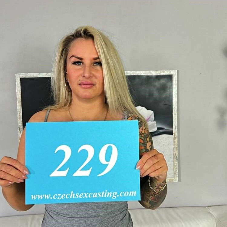 Jarushka Ross, Steve Q - Busty blonde is looking for something different (Full HD 1920p) - CzechSexCasting / PornCZ - [1.17 GB]