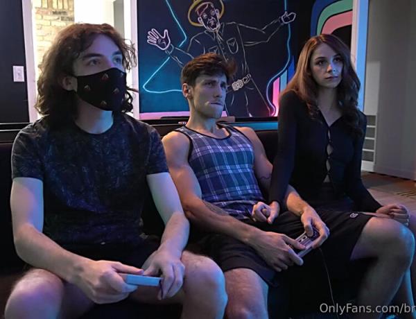 Amateur Teens Having Hardcore Foursome Swinger Group Sex - [ModelsPornorg] (FullHD 1080p)