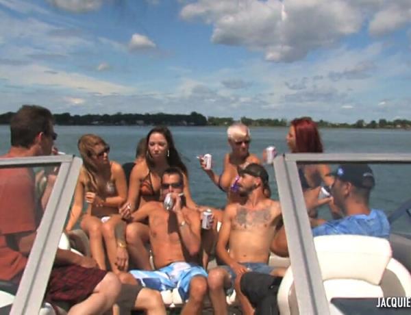 Alyson Queen, Kathy Rose, Kendra White, Kylee - Quebec - Orgie En Speedboat ! - [Jacquie Et Michel TV] (HD 720p)