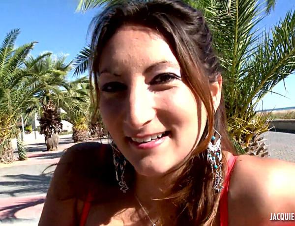 Charlotte De Castille - Charlotte Sodomisee Sur La Plage ! - [Jacquie Et Michel TV] (FullHD 1080p)