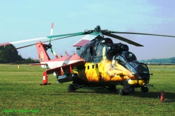 Mil Mi-24V (719) Hind Walk Around