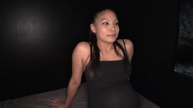 [Gloryholeswallow.com] 9th month pregnant latina - 4.86 GB