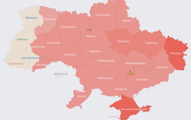 Почти всю Украину охватила воздушная тревога