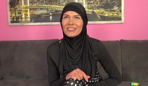 SexWithMuslims - Claudia Macc - Her pussy is not just for her husband - E292