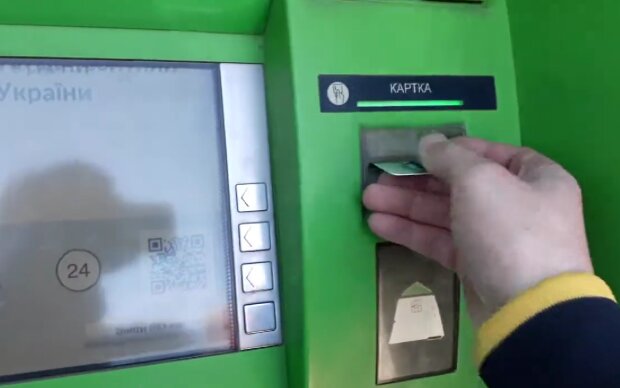 Банкомат дав збій і не видав гроші: Monobank дав важливе роз'яснення для українців