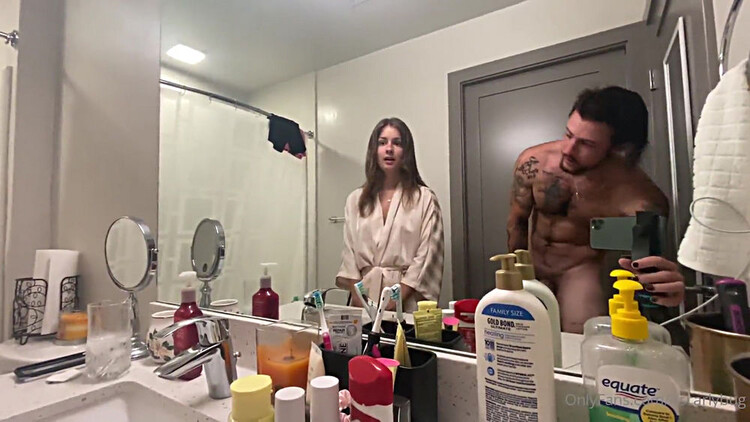 [Onlyfans]: Lavynder Rain Nude Bathroom Fuck Video Leaked [FullHD 1080p | MP4]