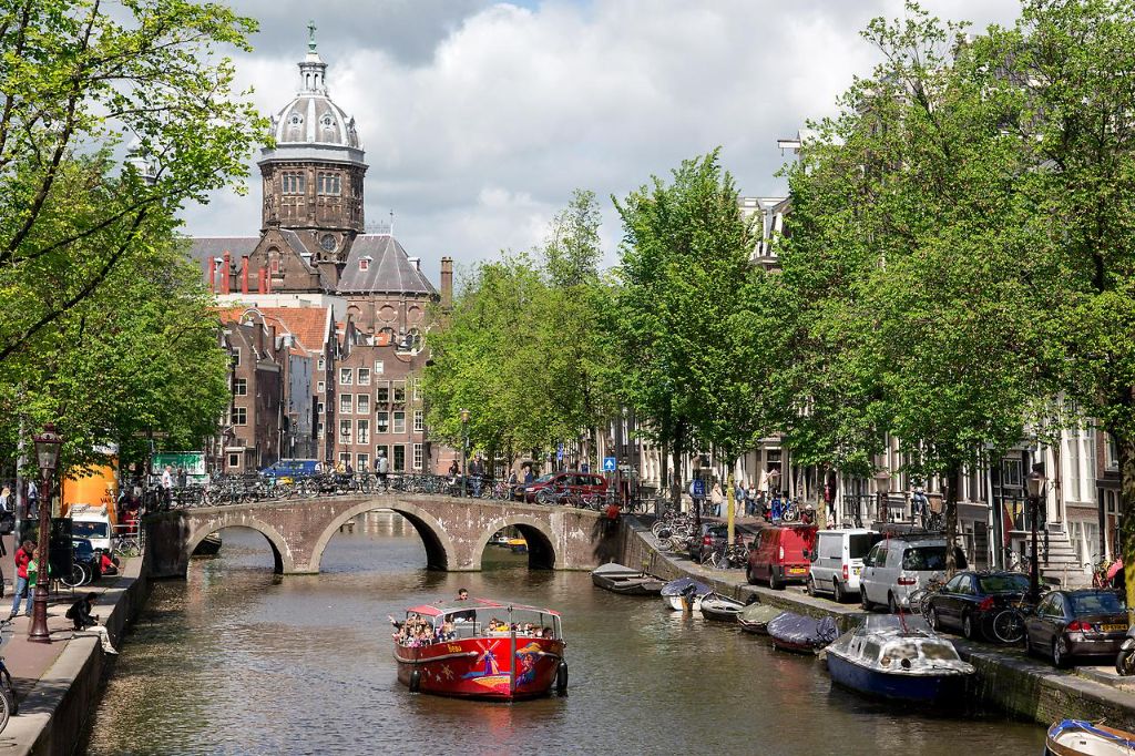 Amsterdam - Page 2 45c6f1331bd049c8279fbb63d2b2115a