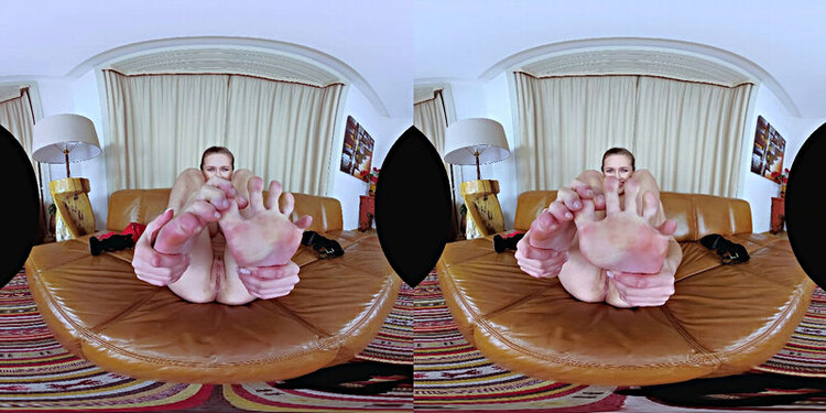 CzechVRFetish: - Stacy Cruz - Feet of a Goddess [4.05 GB] - [UltraHD 4K 2700p]