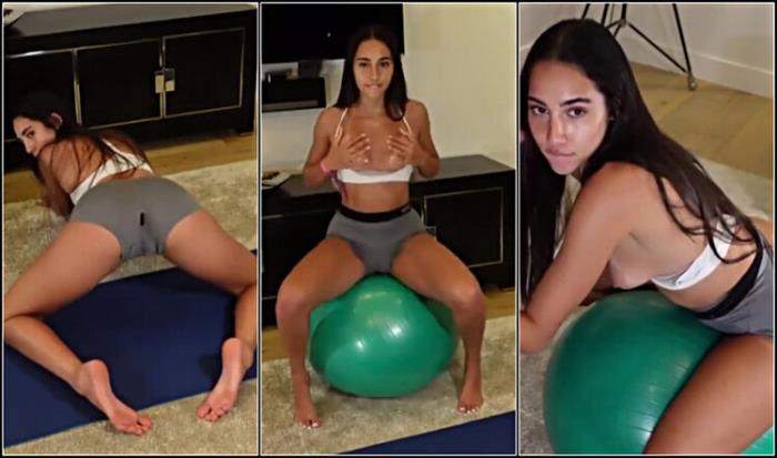 Izzy Green Yoga Ball Blowjob Facial PPV Video Leaked