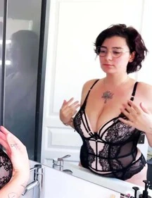 JacquieEtMichelTV – Mizaki Cant Contain Himself