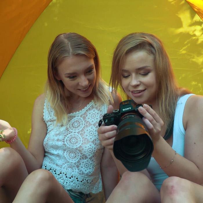 Candee Teen And Alexa Flexy a Picnic Withasms