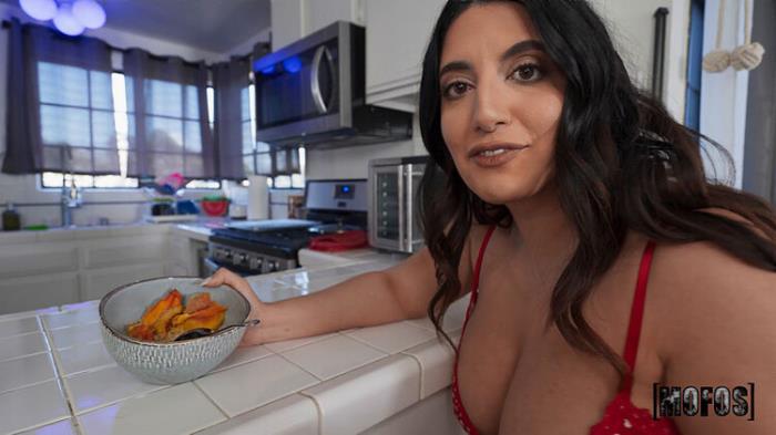 Sarah Arabic : Come And Fuck Me Right Now