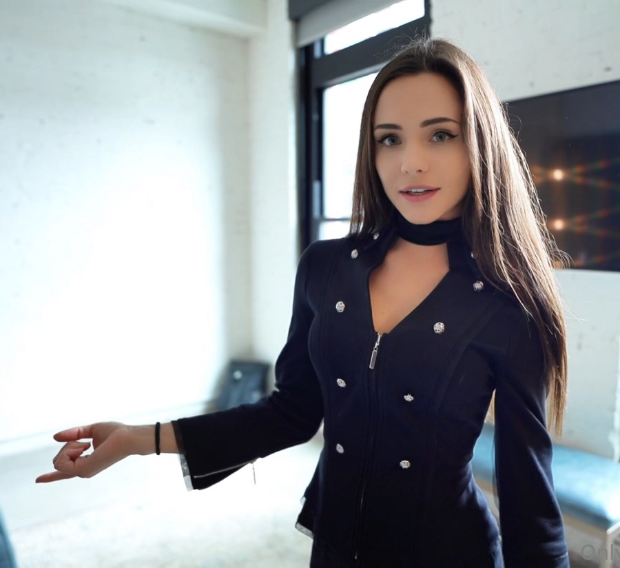 Piper Presley - World's Greatest Female Boss FullHD