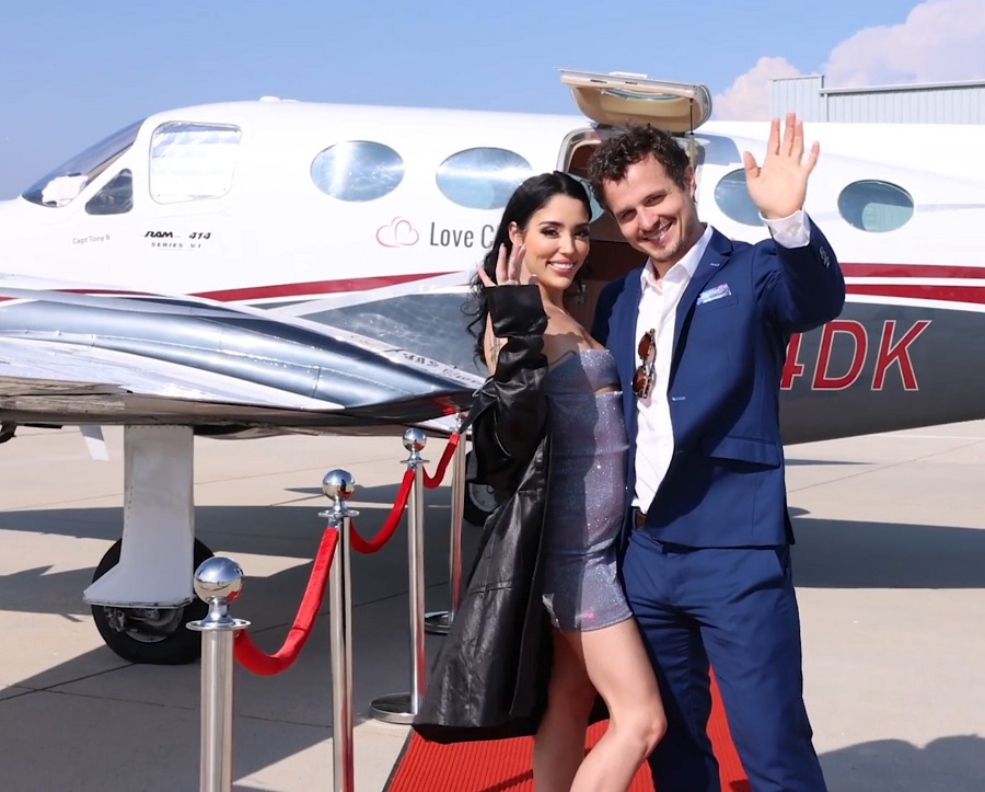 Vanessa Sky - Horny Latina Girl Gets Fucked On Private Plane FullHD