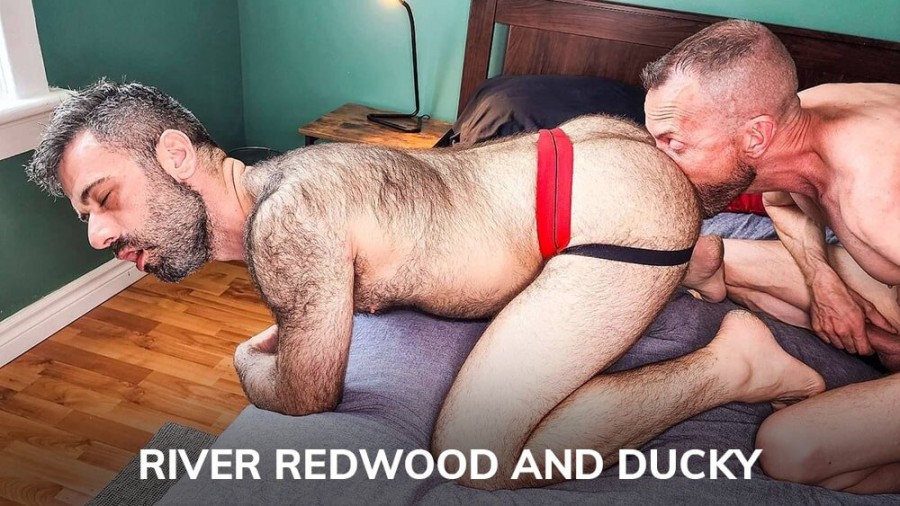 BreedMeRaw - River Redwood and Ducky