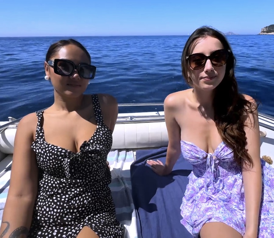 Hello Limoon, Elektra Sex With Two Girls On A Boat At Sea