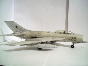  -19 / MiG-19 ( )