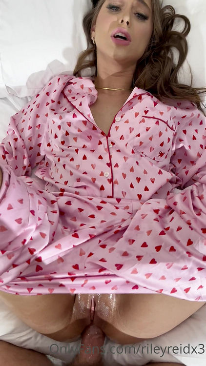 Riley Reid : Riley Anal [UltraHD/2K 1918p] 2024