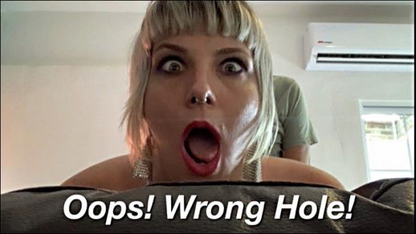 OOPS! WRONG HOLE! Stuck Stepmom Gets UNEXPECTED ANAL FUCK - [PornHub] (HD 720p)