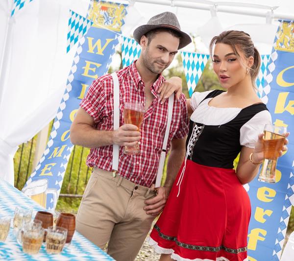 Drank Beer At Oktoberfest And Accidentally Fucked A Shemale  (FullHD)