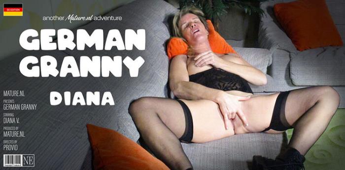 Horny German Granny Diana Fingers Her Mature Pussy And Has An Orgasm: Diana V. (EU) (50)