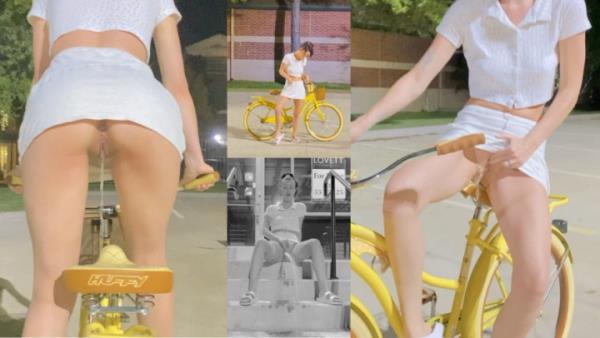 peachypoppy - Pissing While Riding My Bike  Watch XXX Online FullHD