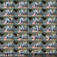 Clips4Sale - Goddess Zephy - My Gym Socks Worn For 2 Weeks Straight (FullHD/1080p/234 MB)