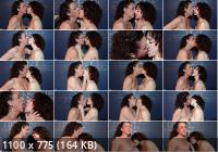 ManyVids/Goddess-Fiona/Favoritemommy - YourFavoriteMommy, Mama Fiona : Passionate Kissing (HD/720p/462 MB)